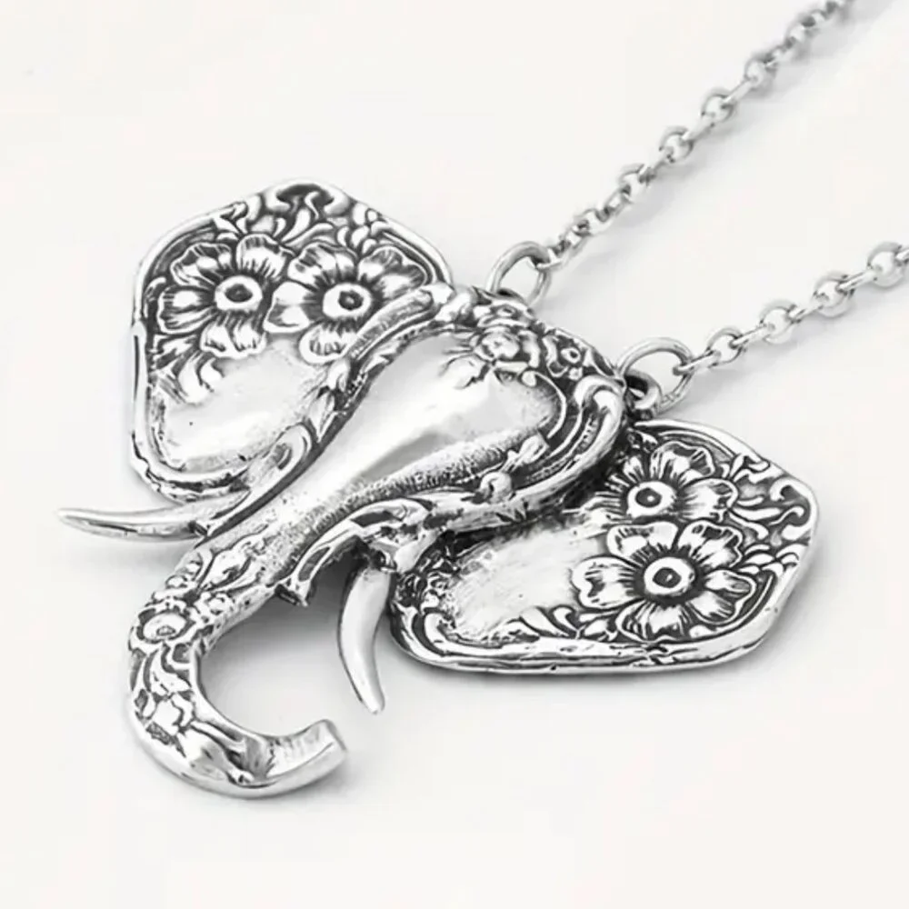 🌺 🌺 🌺 Vintage Style African Elephant Necklace - Picture 3 of 4